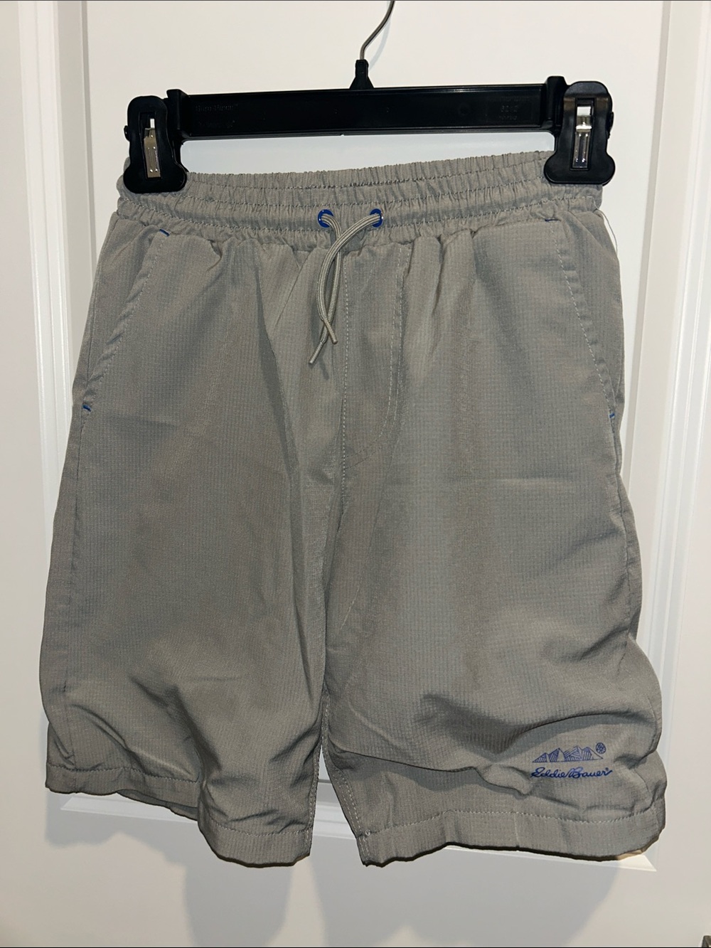 Boys Size M(10/12) Eddie Bauer Gray Drawstring Athletic Shorts with Blue Accents